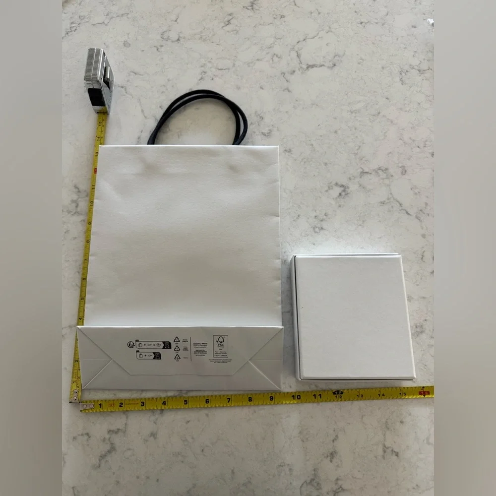 Loewe White and Black Shopping Set - Picture 5 of 7